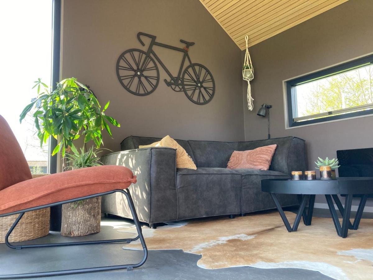 Bij De Genieterij Luxe Tiny Houses Koudum Exteriör bild